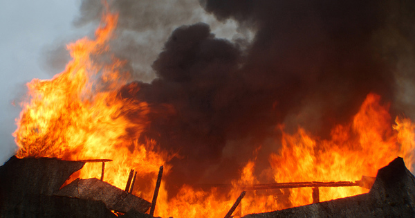 Grave incendie dans l´usine Lubrizol de Rouen classe Seveso seuil haut