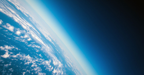 Couche d'ozone: le CNRS alerte sur un trou au-dessus du Ple Nord