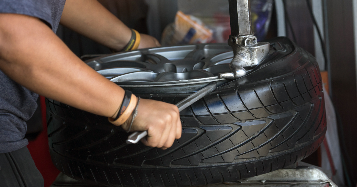L'tat encourage les acteurs de la commande publique  acheter des pneus rechaps