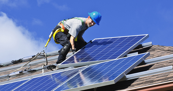 Photovoltaque sur bti: modification relative au contrat d'achat pour les installations de moins de 100 kW