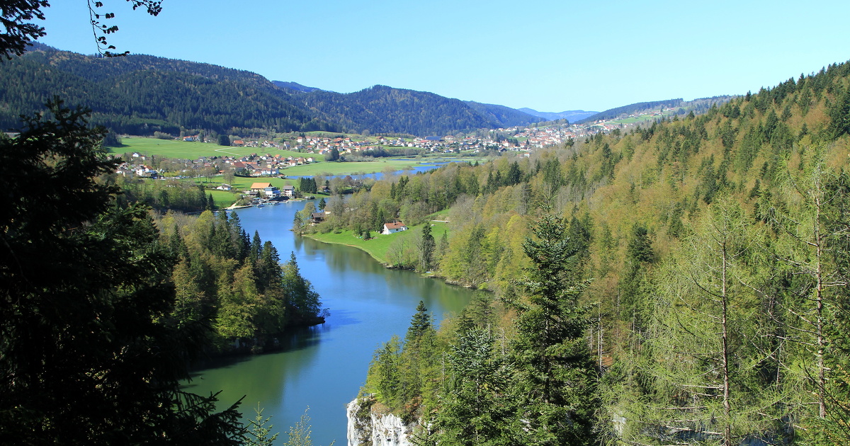 Les parcs naturels rgionaux du Doubs-Horloger et Corbires-Fenouilldes officiellement crs