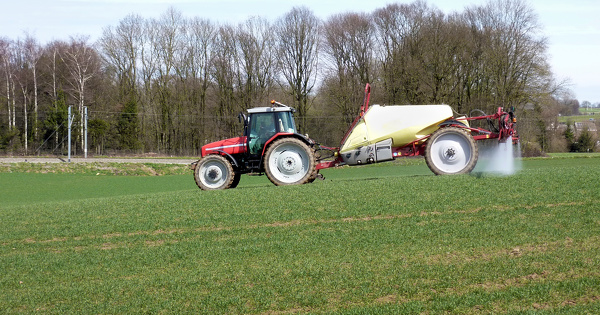 Homologation des pesticides: recours massif devant le Conseil d'tat