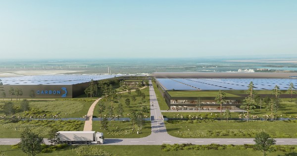 Photovoltaque: la start-up Carbon lance son projet de gigafactory  Fos-sur-Mer