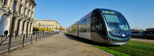 Transports en site propre : les associations d'usagers lancent un appel en faveur du tramway
