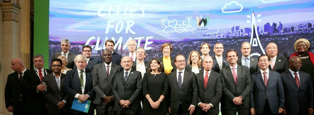 700 maires du monde s'engagent  Paris dans la lutte contre le changement climatique
