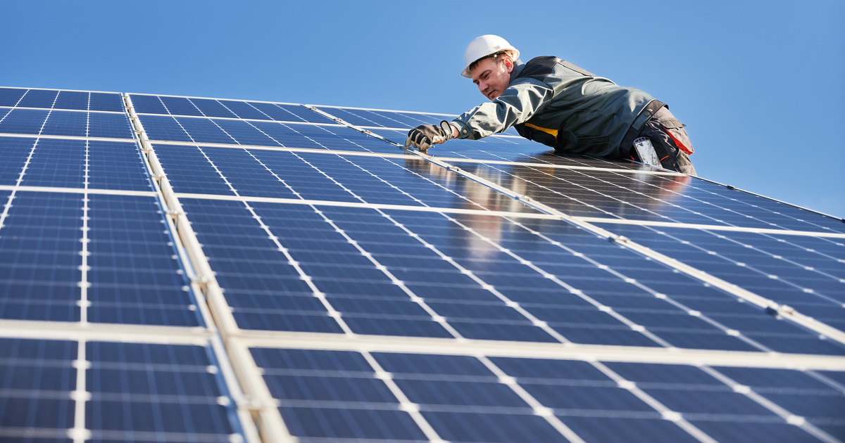 Rvisions des contrats solaires: pourquoi le CSE a rejet les projets de l'tat