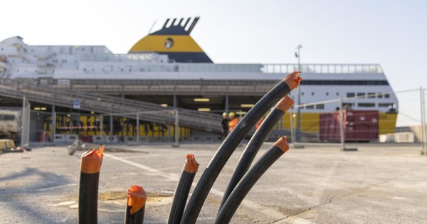 Le port de Toulon lectrifie ses quais et y intgre les nergies renouvelables