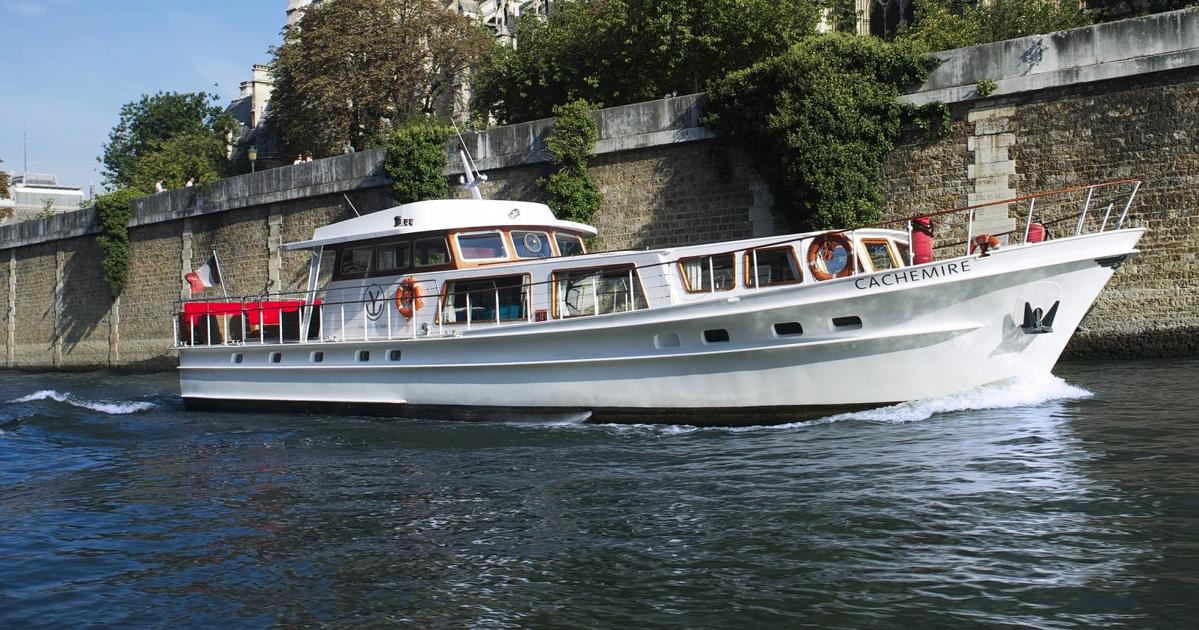 Le premier bateau de croisire converti  l'lectrique vogue sur la Seine