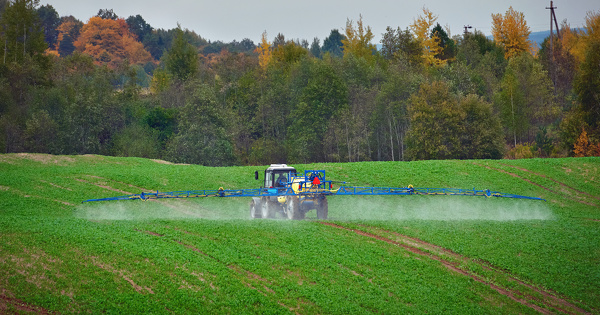 Pesticides: une commission d'enqute dresse le bilan d'une dcennie presque perdue