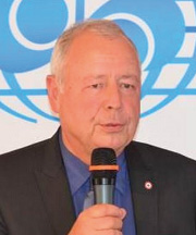 Jean Launay lu prsident du Rseau international des organismes de bassin