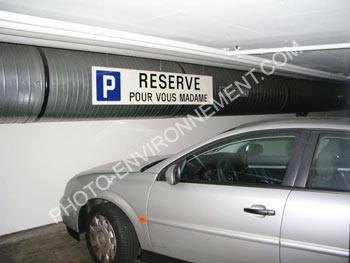 Photo Place de parking rserve en Suisse