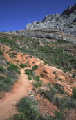 Photo Sentier sur la Montagne Sainte Victoire