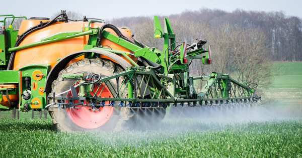 Ecophyto�: entre 2008 et 2015, l'usage des pesticides a augment� de 22%