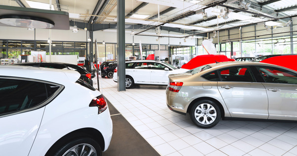 Emissions des v�hicules�: Bruxelles ouvre une enqu�te contre BMW, Daimler et VW