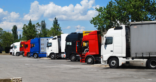 Emissions carbone des poids-lourds�: les d�put�s europ�ens votent une baisse de 35% d'ici 2030