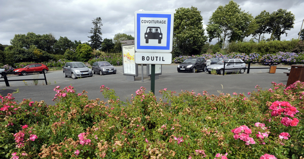 Le gouvernement repousse � 2020 ses aides au covoiturage et au paiement du carburant