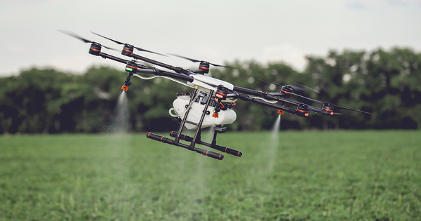 Exp�rimentation des traitements phytosanitaires par drone�: l'arr�t� est en consultation