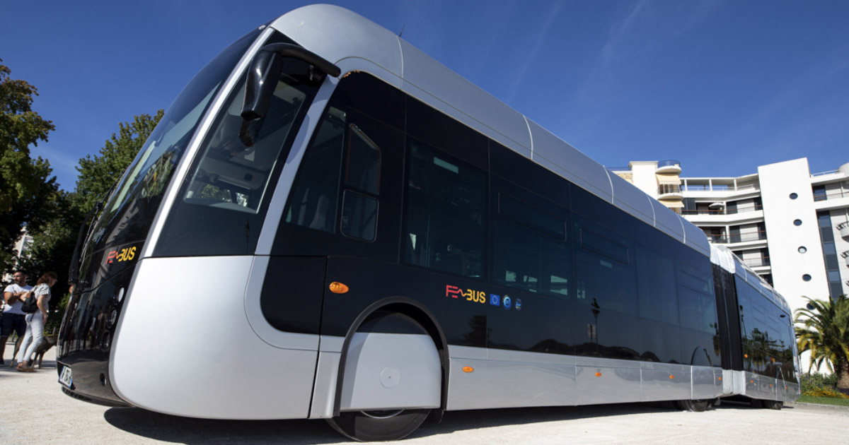Pau a inauguré son service de bus à hydrogène