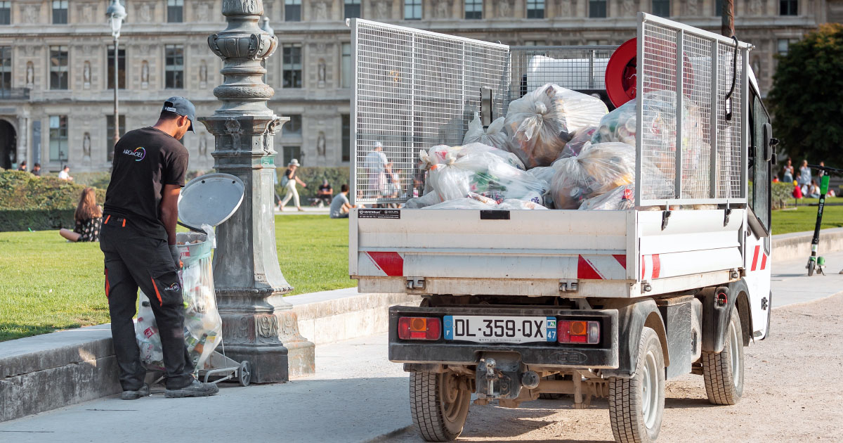 Gestion des déchets : les collectivités ont désormais des consignes claires pour protéger les équipes