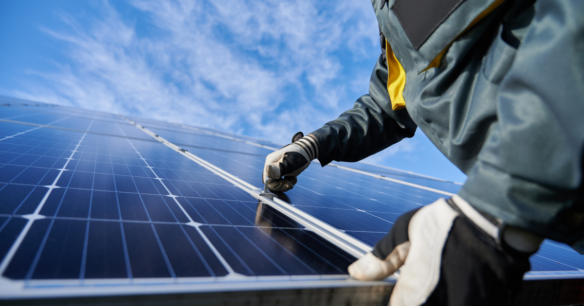 Rvisions des contrats solaires: la CRE invite les producteurs  se faire entendre