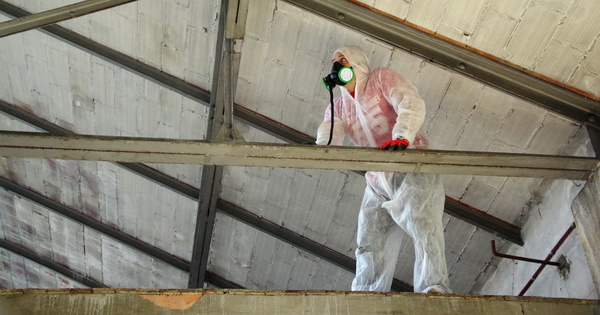 Sant� au travail�: Bruxelles souhaite r�viser la valeur limite d'exposition � l'amiante