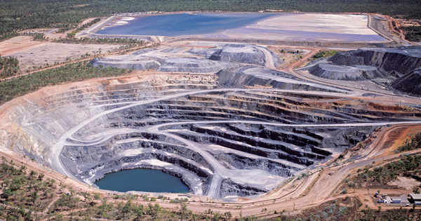 La recherche autour de l'exploitation de l'uranium relanc�e par le CNRS et Orano