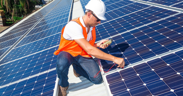 Photovoltaïque sur bâtiment : l'appel d'offres peine à attirer les projets