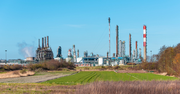 L'�tat va soutenir la d�carbonation des bassins industriels de Dunkerque et Fos-sur-Mer