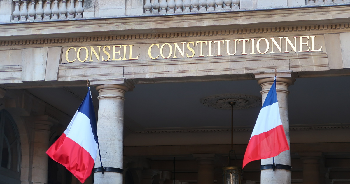 La loi d'acclration des ENR suspendue  la dcision du Conseil constitutionnel