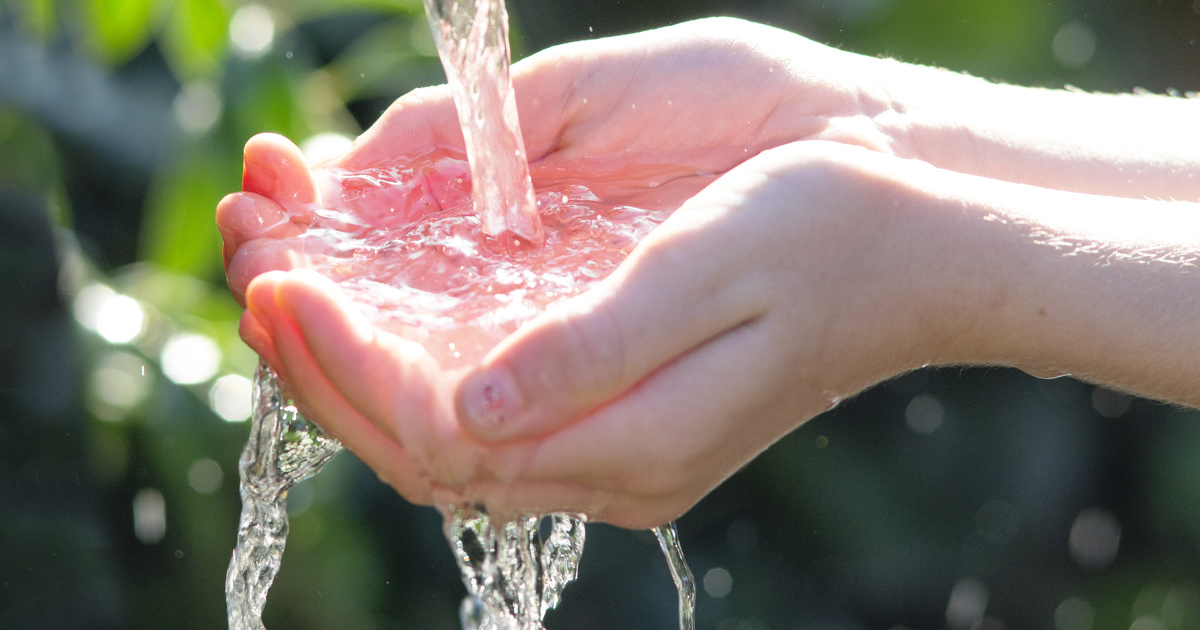 Contamination de l'eau potable : le ministère de la Transition écologique réagit au rapport de l'Anses