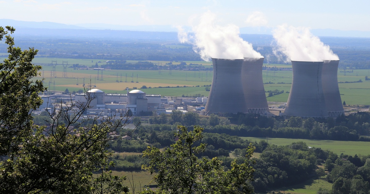 Fuite radioactive dans la centrale du Bugey: six associations portent plainte contre EDF