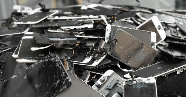 La Commission europenne s'attaque  la collecte des tlphones portables usags 