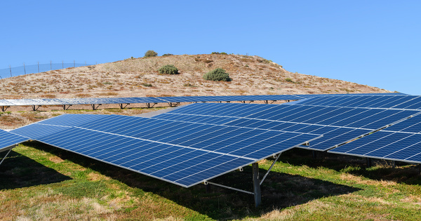 Photovoltaïque : une liste de friches où une dérogation à la loi littoral est possible
