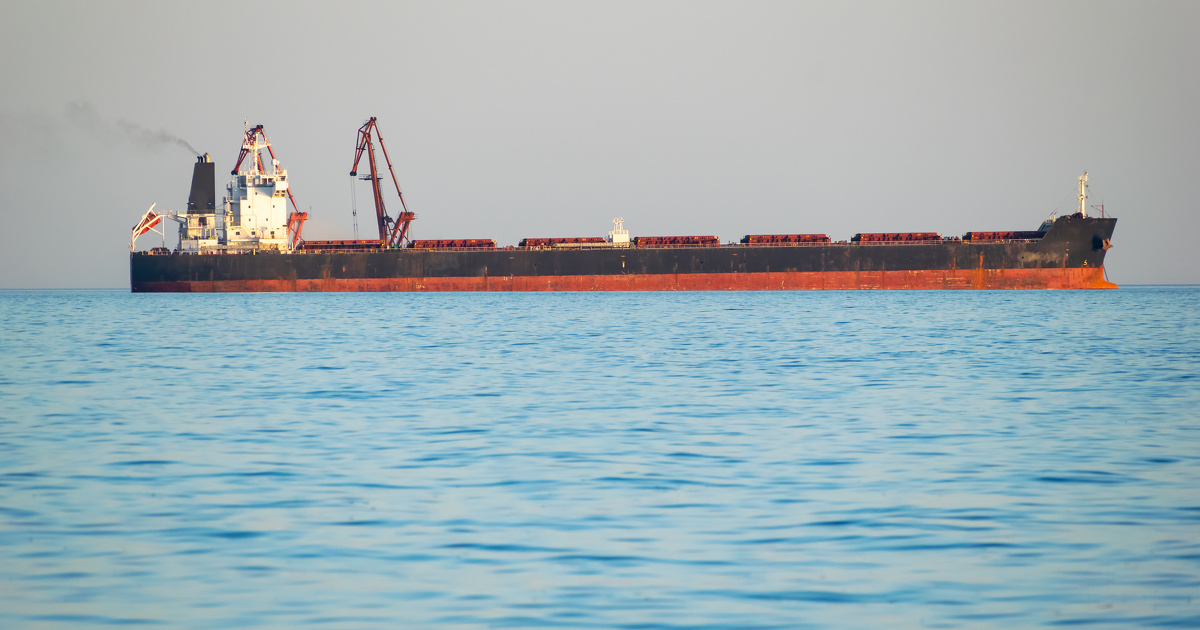 Rejets polluants dans les eaux territoriales�: deux capitaines de navire condamn�s � Marseille