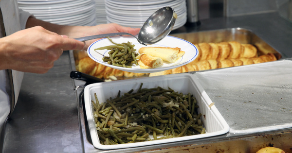 Plastique dans les cantines�: Agn�s Pannier-Runacher annonce un renforcement de la loi