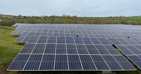 Photovolta�que au sol�: l'appel d'offres fait carton plein