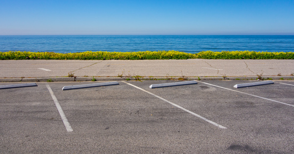 La justice ordonne la destruction d'un promenoir et d'un parking incompatibles avec la loi Littoral  