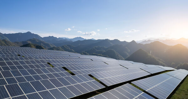 La justice valide un projet de centrale photovolta�que sur un ancien site pollu� � Marseille 