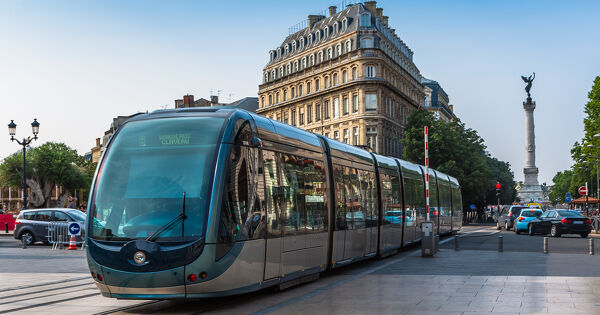 D�veloppement des transports�: le S�nat adopte le projet de loi cadre