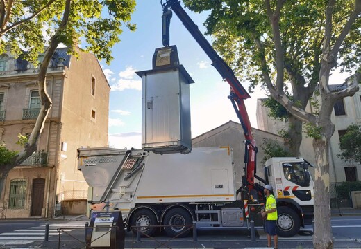 Ensemble Grue et B.O.M FAUN  par PALFINGER FRANCE - Groupe VINCENT