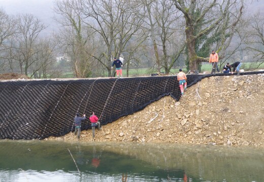 G�oalv�oles Terralv�oles� : stabiliser sols et talus durablement par AquaTerra Solutions