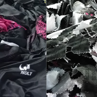 Maillots de sport post-consommateur (entiers ou d�coup�s en chiquettes).
