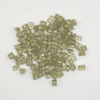 granul�s de polyester recycl� obtenu suite au traitement de ce gisement par le proc�d� Recyc'Elit.