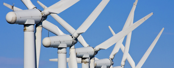 Énergies renouvelables : des investissements publics nécessaires pour soutenir les marchés