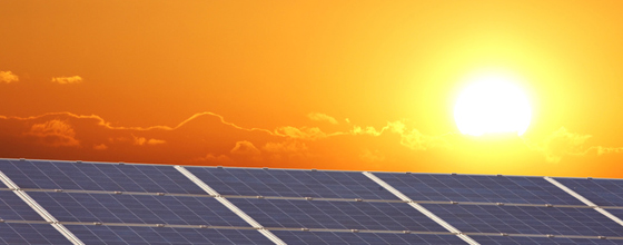 Photovoltaïque : la fixation trimestrielle des tarifs d'achat décriée