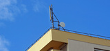 Antennes relais : Paris suspend leur installation, Eric Besson s'en mle