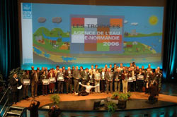 L'Agence de l'eau Seine-Normandie récompense les actions exemplaires pour la protection de l'eau avec les trophées de l'eau 2006