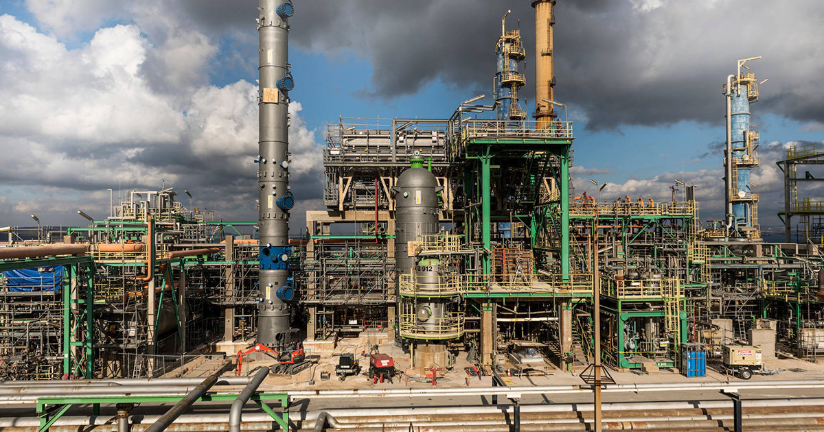 Bio-raffinerie de La Mède : Total importera 300.000 tonnes par an d'huile de palme 