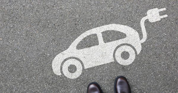 Les d�put�s votent la fin de la vente des v�hicules thermiques d'ici 2040