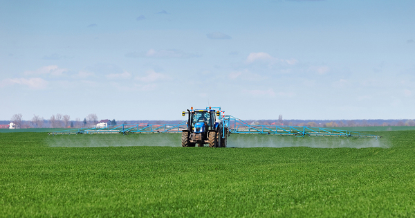 Pesticides: le Conseil d'Etat annule partiellement l'arrt encadrant l'pandage